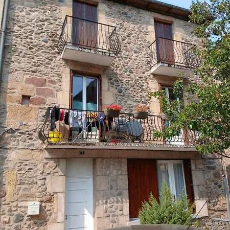 T4 Duplex Coeur De Village Saint-Geniez-dʼOlt